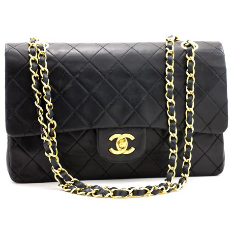 bolsa estilo chanel.